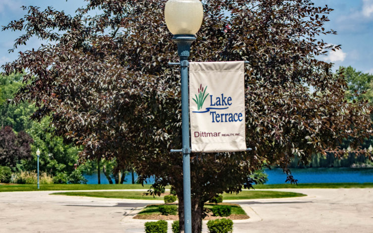 Dittmar Realty - Lake Terrace Apartments - Exterior