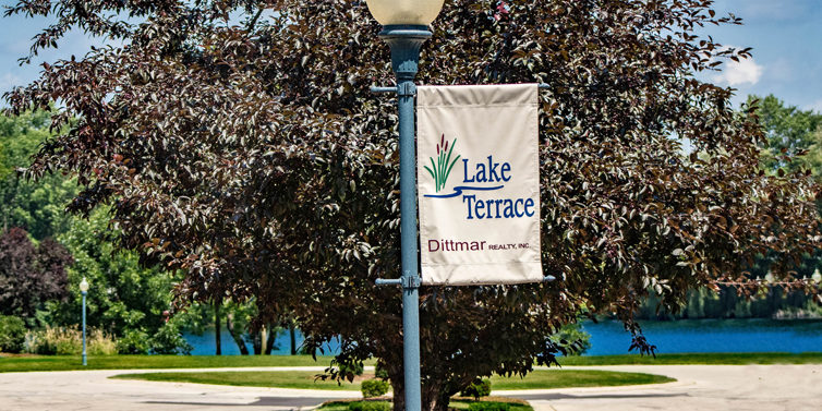 Dittmar Realty - Lake Terrace Apartments - Exterior